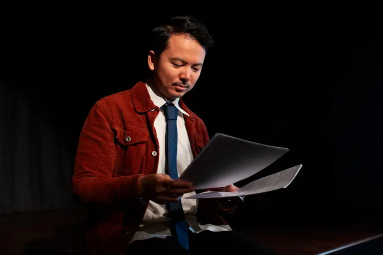 Karachi private investigator conducting corporate investigation and due diligence.